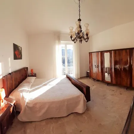 Casa Gina Secondo Piano Con Ascensore E Parcheggio Apartamento Levanto