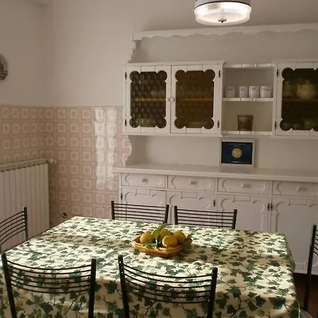 Casa Gina Secondo Piano Con Ascensore E Parcheggio Apartamento Levanto