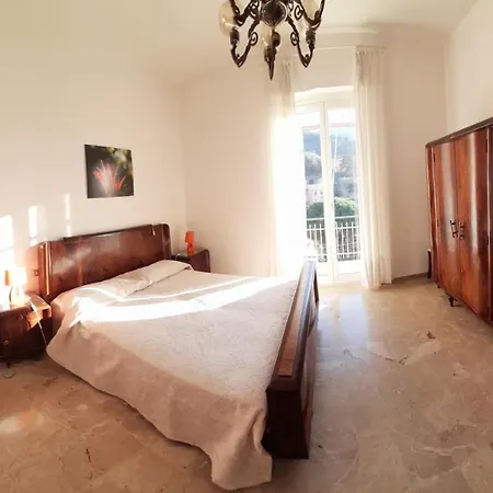 Casa Gina Secondo Piano Con Ascensore E Parcheggio *